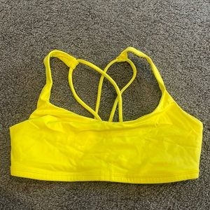Lululemon Athletica true yellow free to be bra size 6